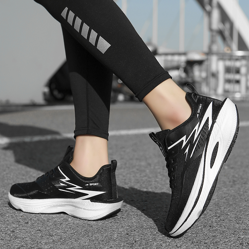 Chaussures pour femmes, basket - Table Tennis Men avis et prix