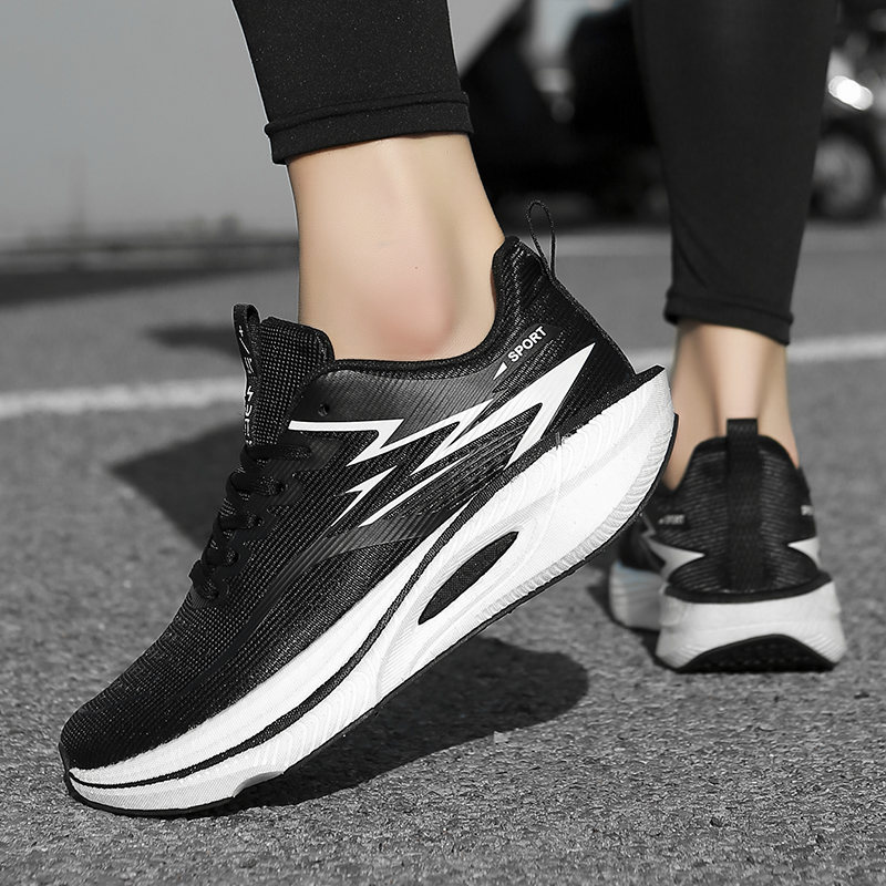 Chaussures pour femmes, basket - Table Tennis Men avis et prix